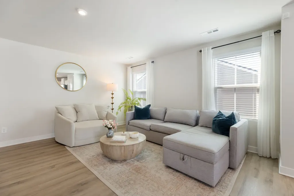 2737 Thornton Grove Boulevard Nashville TN 37207