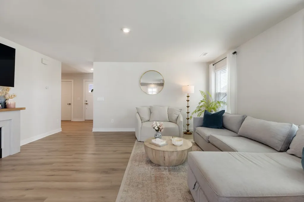 2737 Thornton Grove Boulevard Nashville TN 37207