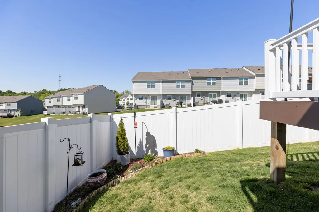 2737 Thornton Grove Boulevard Nashville TN 37207
