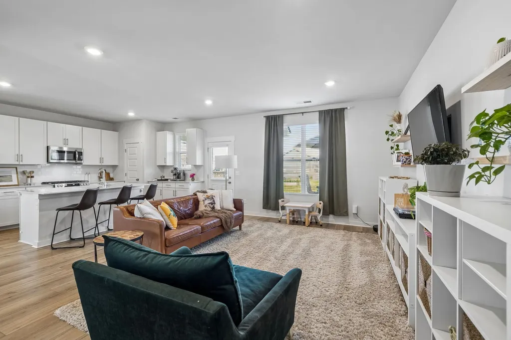 203 Goldfinch Road Mount Juliet TN 37122