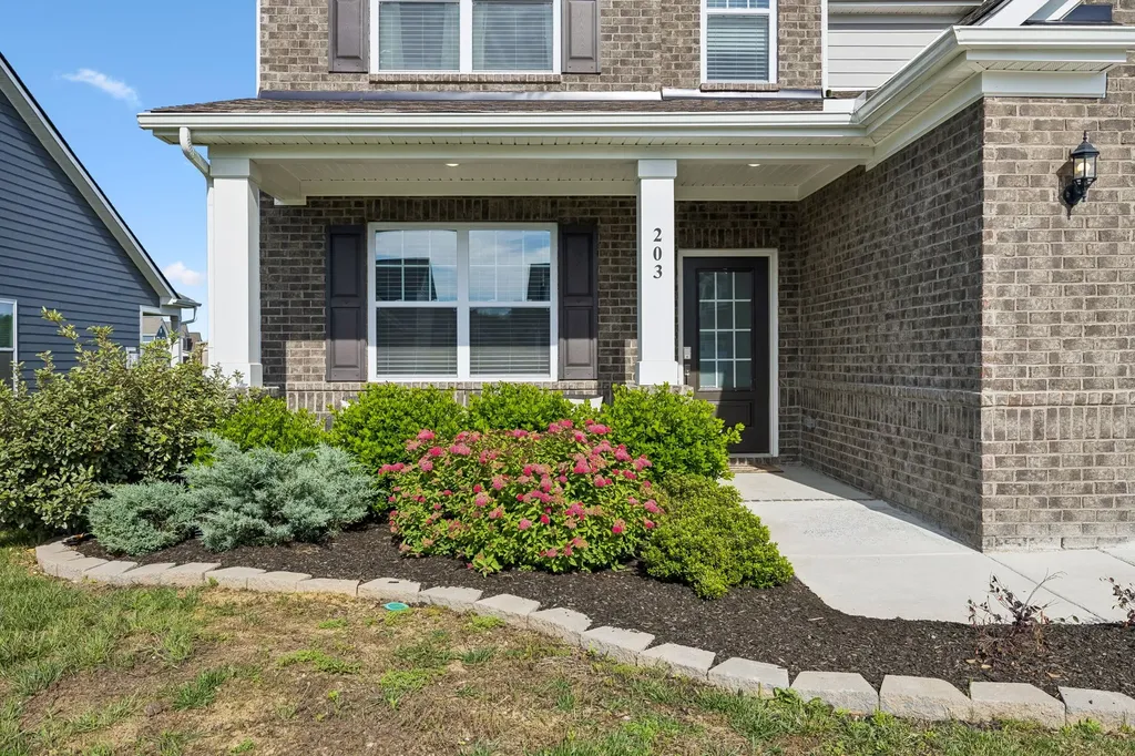 203 Goldfinch Road Mount Juliet TN 37122