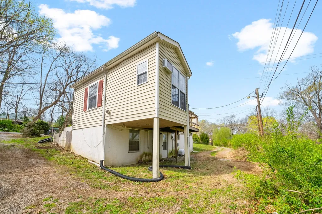 121 Lookout Drive Clarksville TN 37040