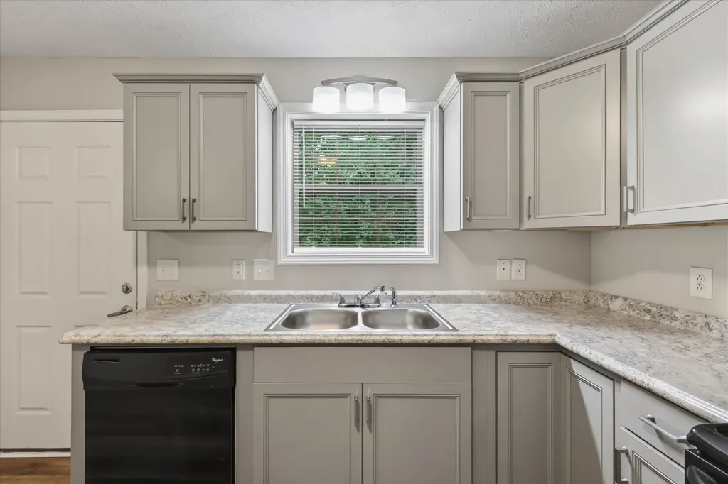 333 Rossview Road Clarksville TN 37043