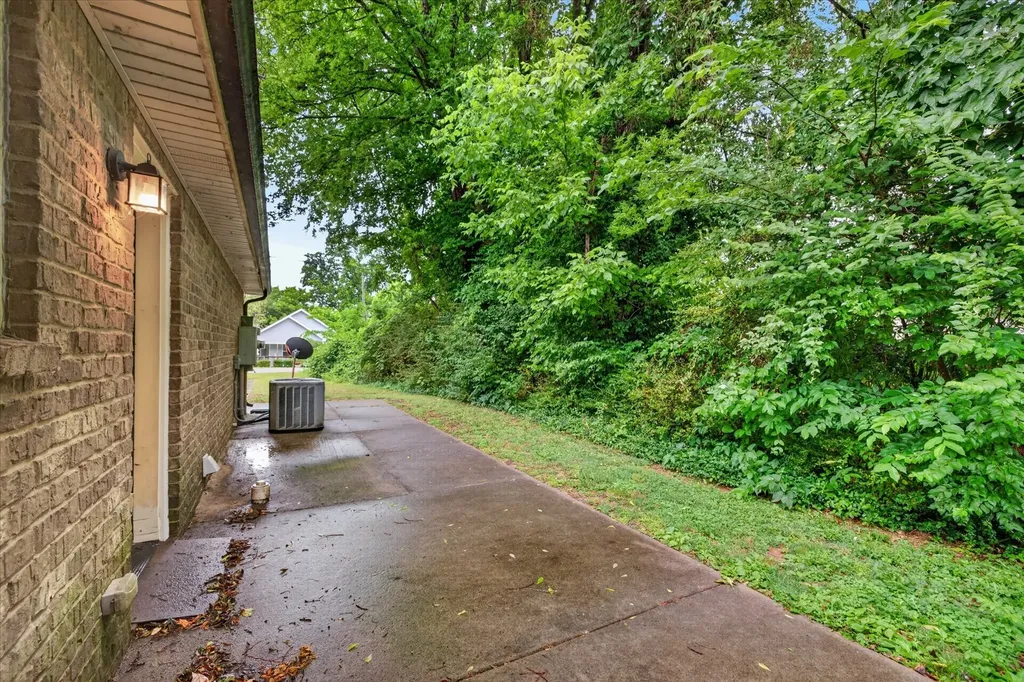 333 Rossview Road Clarksville TN 37043