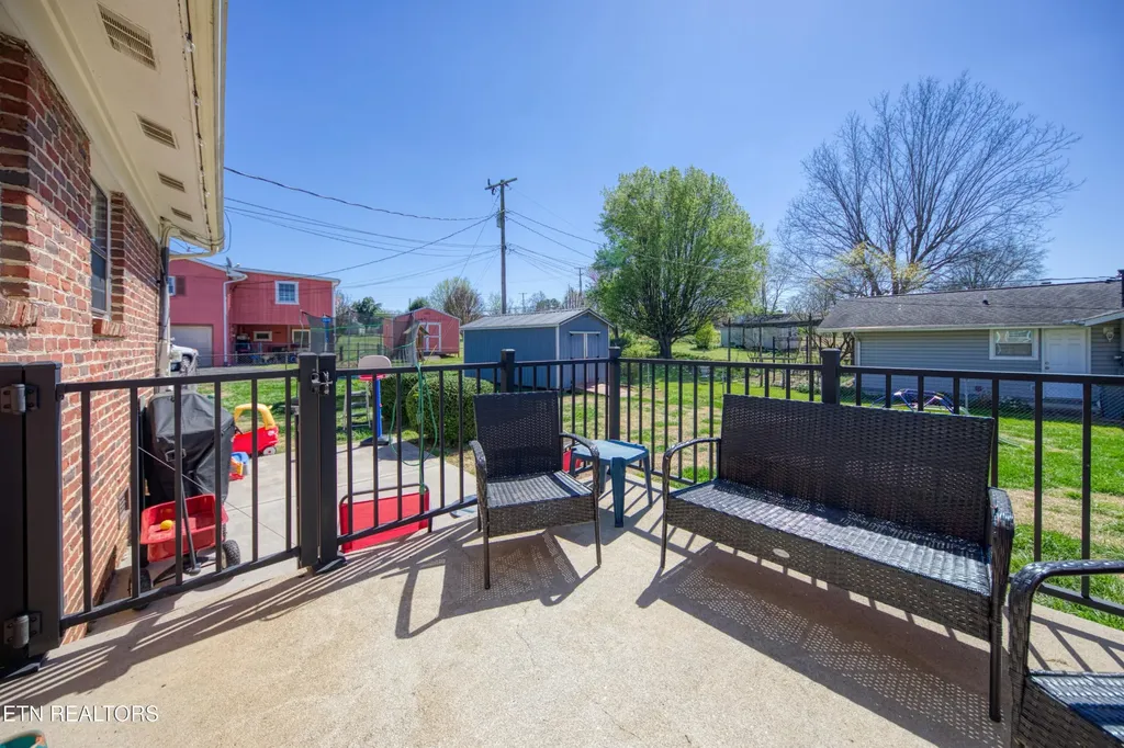 7629 Berkshire Boulevard Powell TN 37849