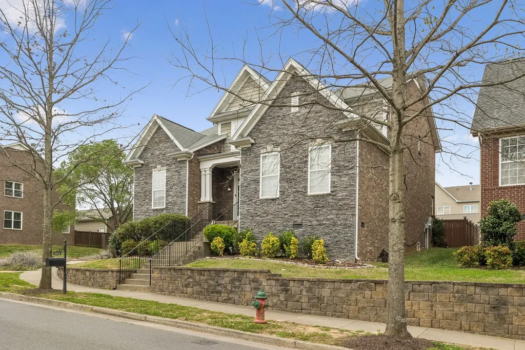 1064 Riverwood Village Hermitage TN 37076