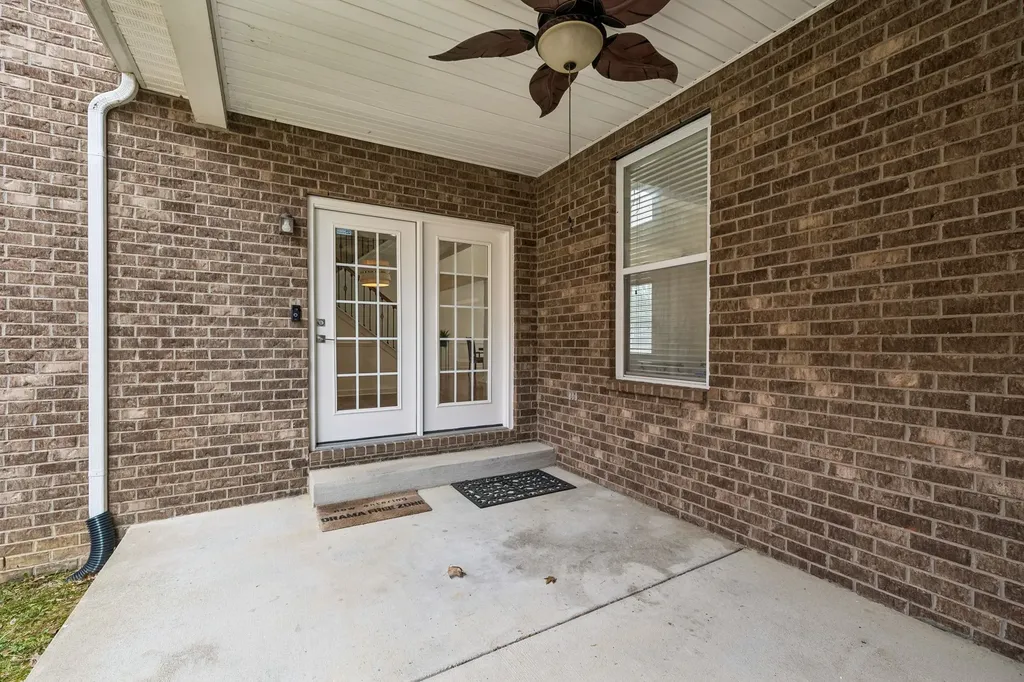 1064 Riverwood Village Hermitage TN 37076