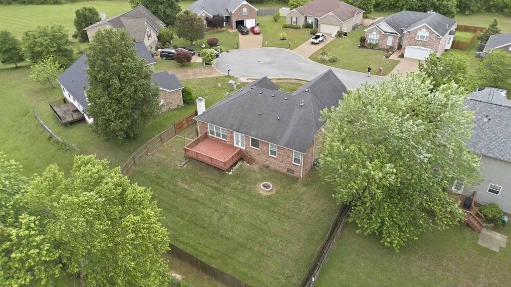 8225 Canoe Court Nashville TN 37221