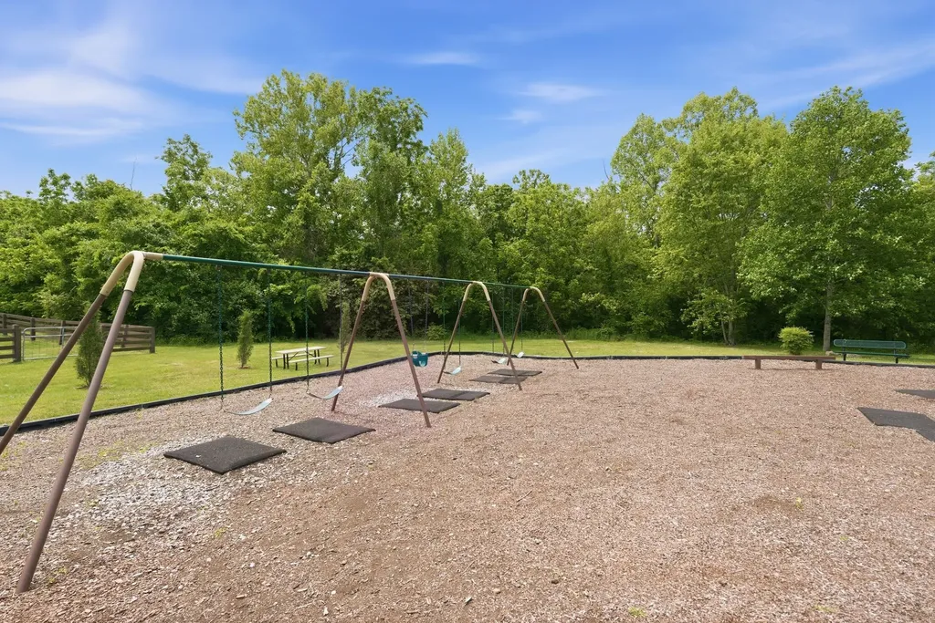8225 Canoe Court Nashville TN 37221