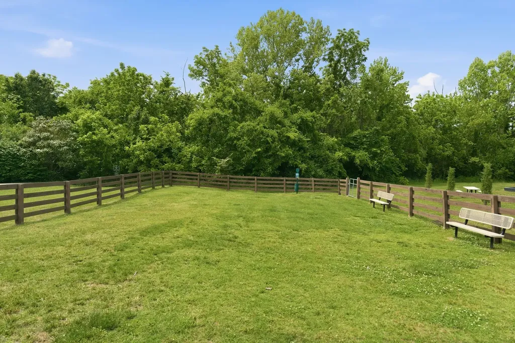 8225 Canoe Court Nashville TN 37221