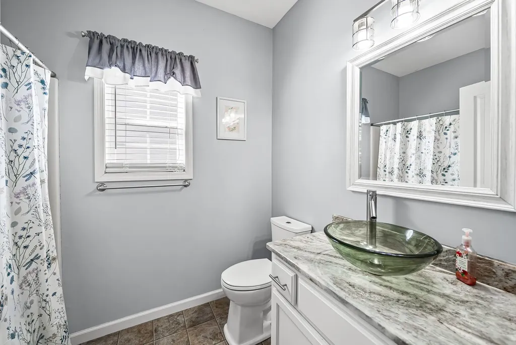 1616 Apache Way Clarksville TN 37042