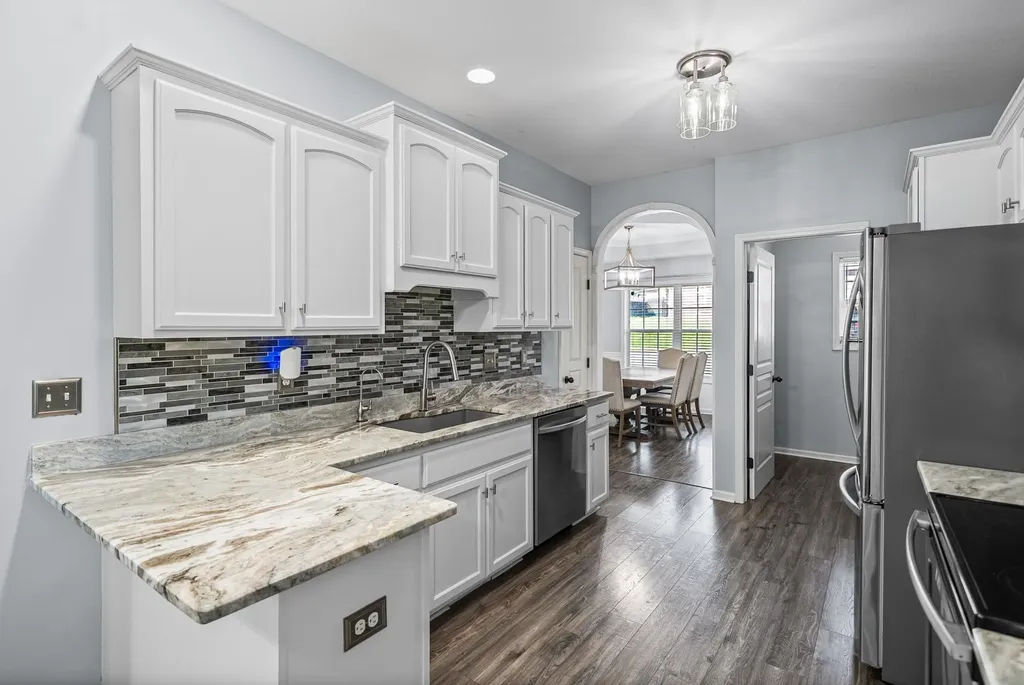 1616 Apache Way Clarksville TN 37042