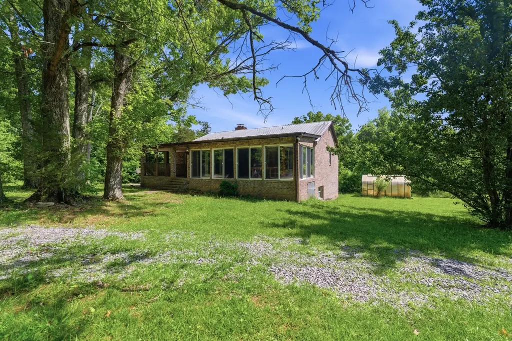 71 Linda Lane Readyville TN 37149