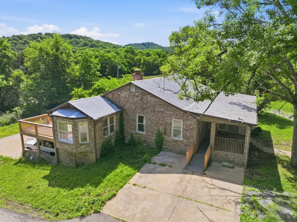 71 Linda Lane Readyville TN 37149