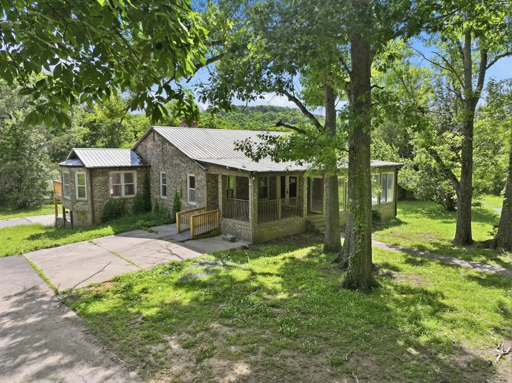 71 Linda Lane Readyville TN 37149