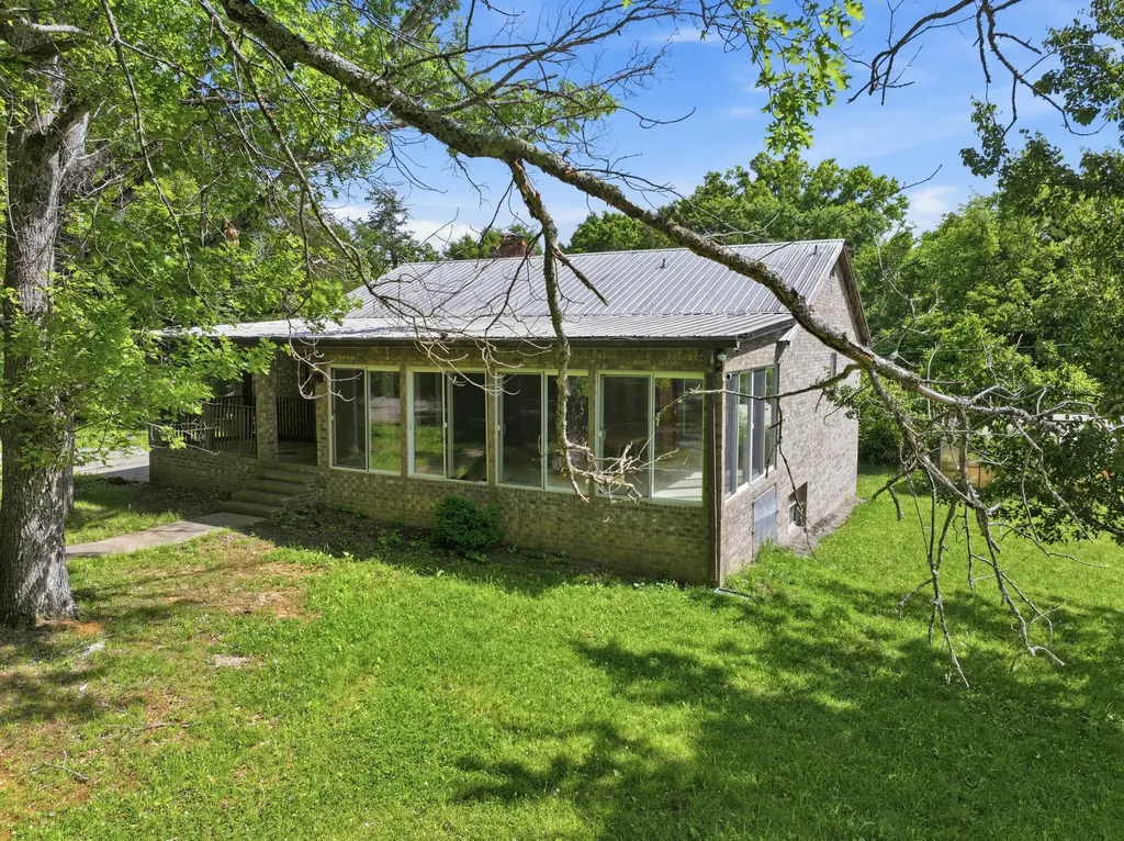 71 Linda Lane Readyville TN 37149