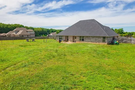 100 Mary Kate Lane Henderson TN 38340
