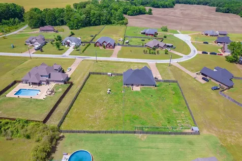 100 Mary Kate Lane Henderson TN 38340