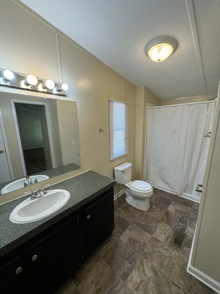 706 Laura Lane Lebanon TN 37087