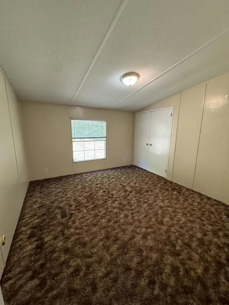 706 Laura Lane Lebanon TN 37087