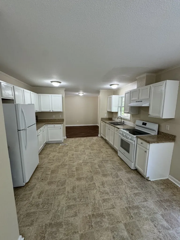 678 Laura Lane Lebanon TN 37087