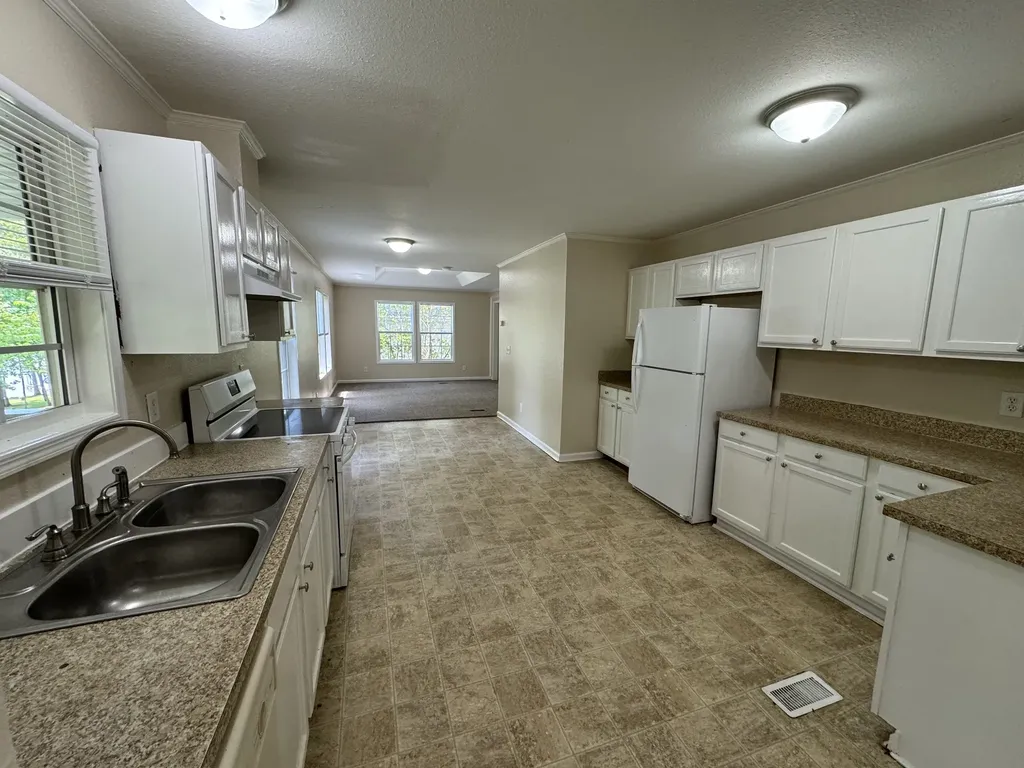 678 Laura Lane Lebanon TN 37087