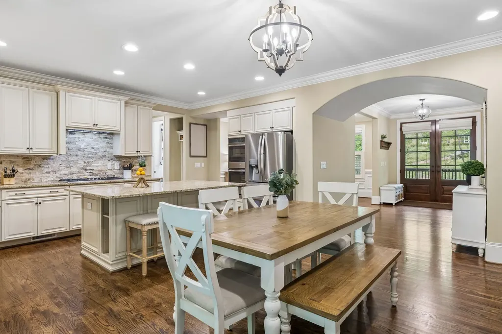 2288 N Berrys Chapel Road Franklin TN 37069