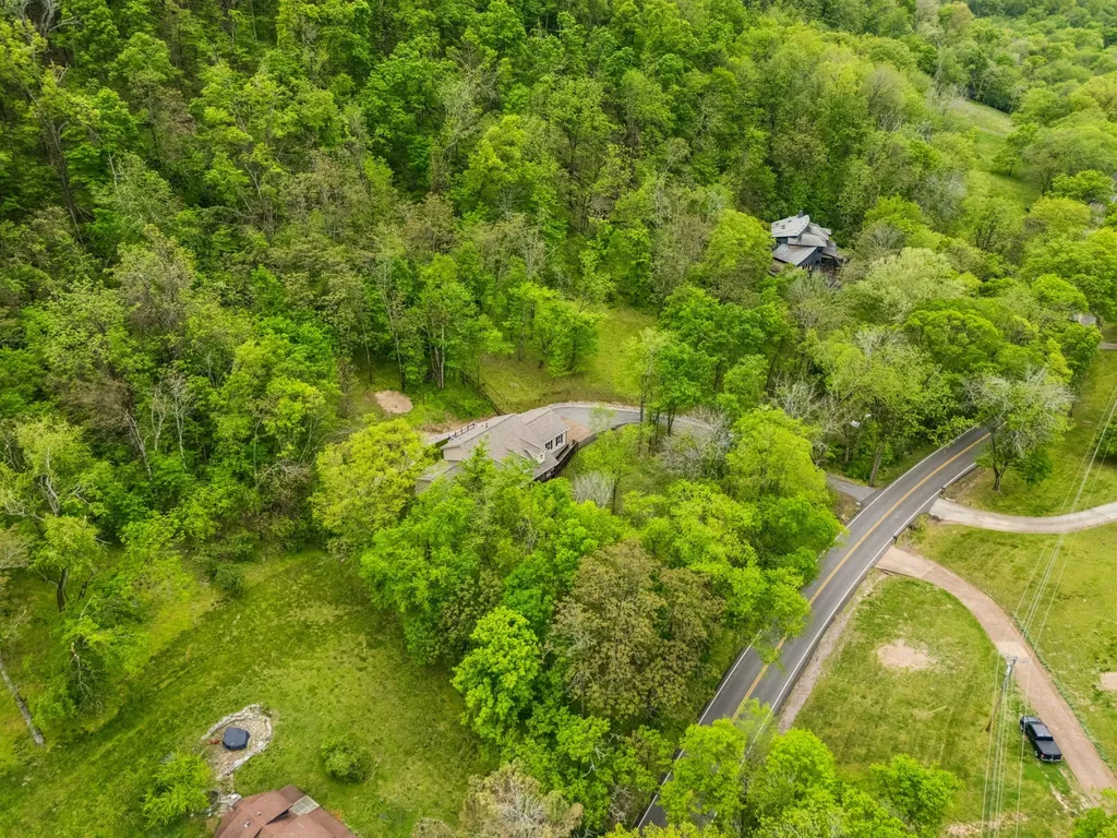 2288 N Berrys Chapel Road Franklin TN 37069