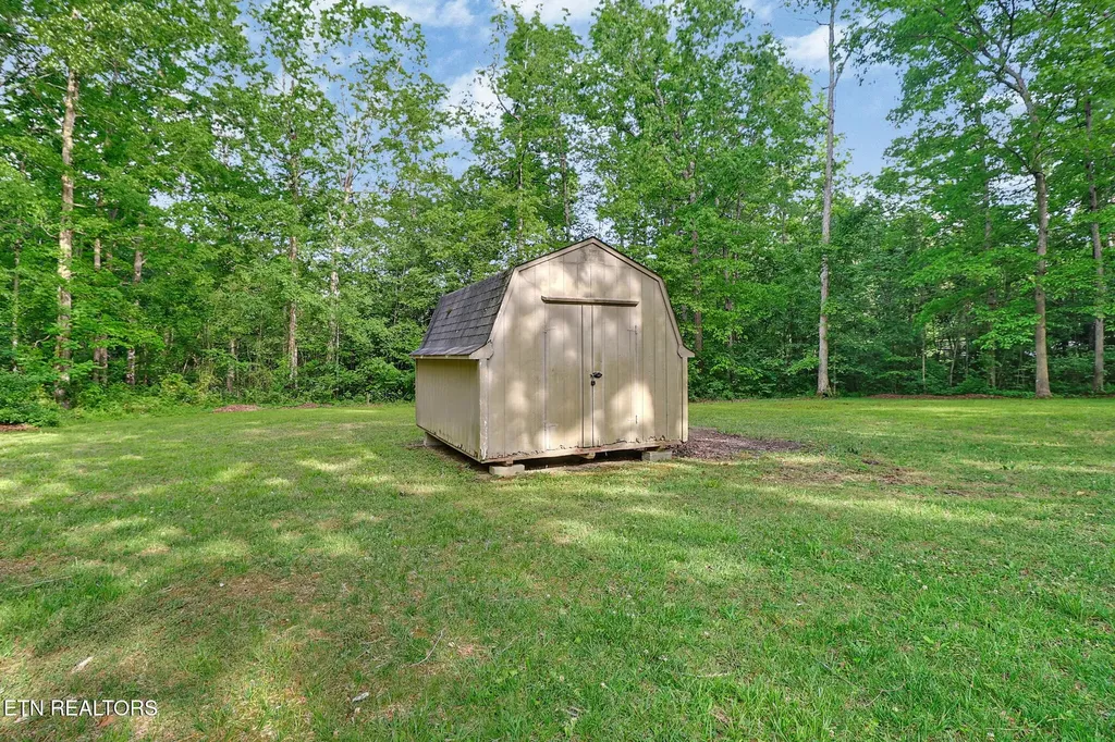 149 Horseshoe Circle Jamestown TN 38556