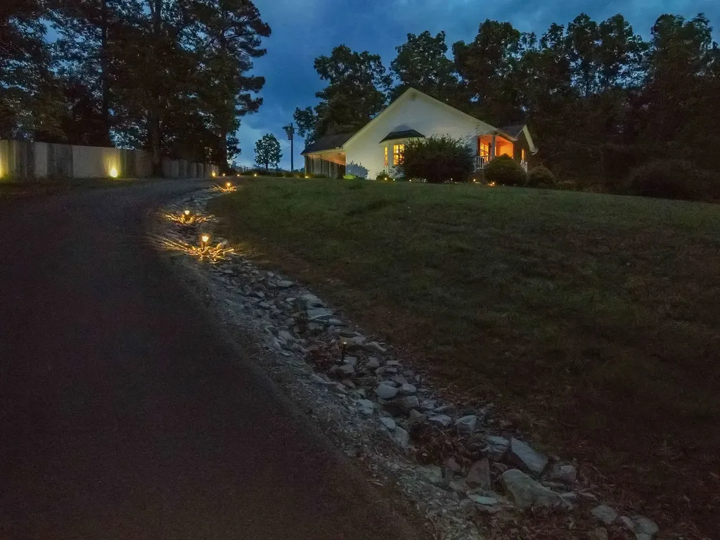 455 Madison Circle Parsons TN 38363