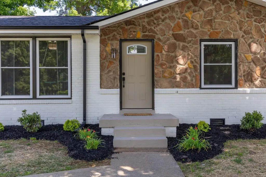 182 Dale Terrace Clarksville TN 37042
