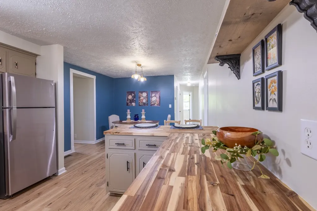 182 Dale Terrace Clarksville TN 37042
