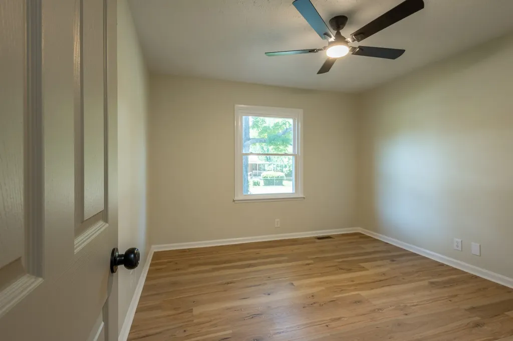 182 Dale Terrace Clarksville TN 37042