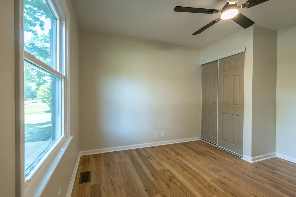 182 Dale Terrace Clarksville TN 37042