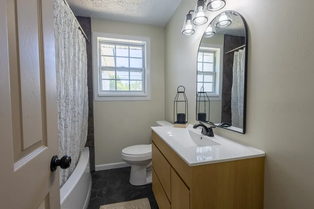 182 Dale Terrace Clarksville TN 37042