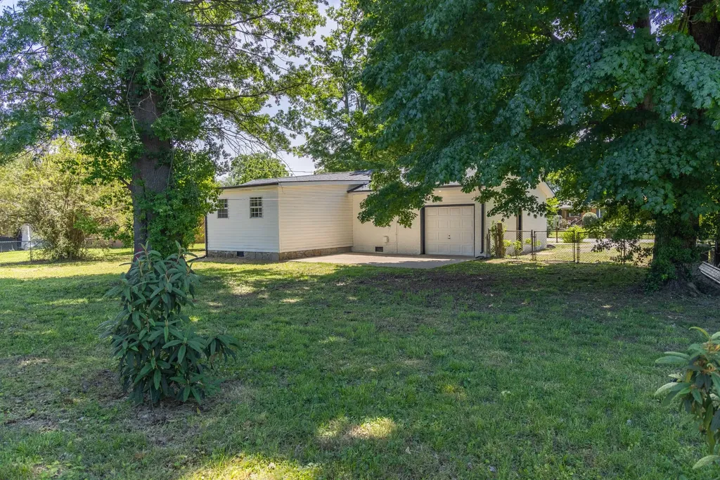 182 Dale Terrace Clarksville TN 37042