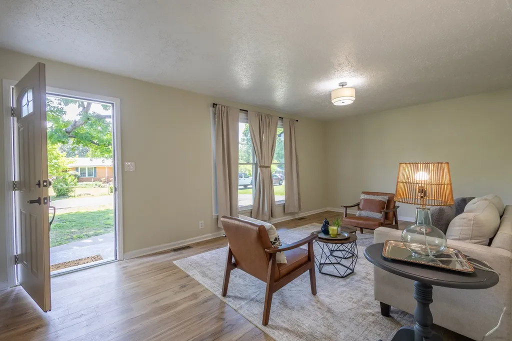 182 Dale Terrace Clarksville TN 37042