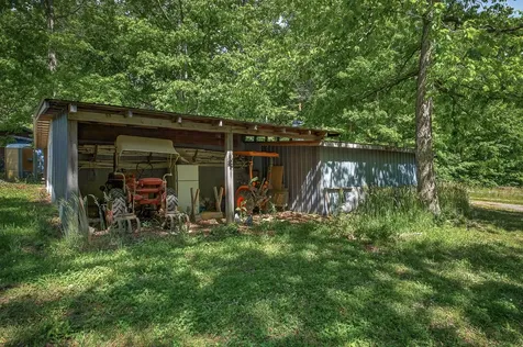 1720 Besstown Road Beersheba Springs TN 37305