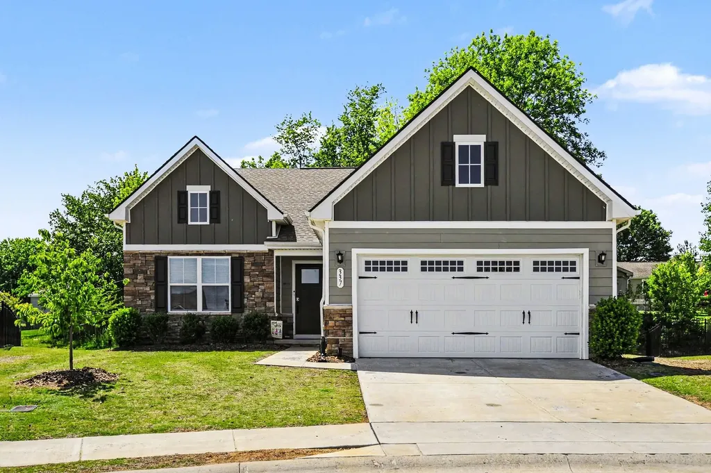 337 Carothers Way White House TN 37188