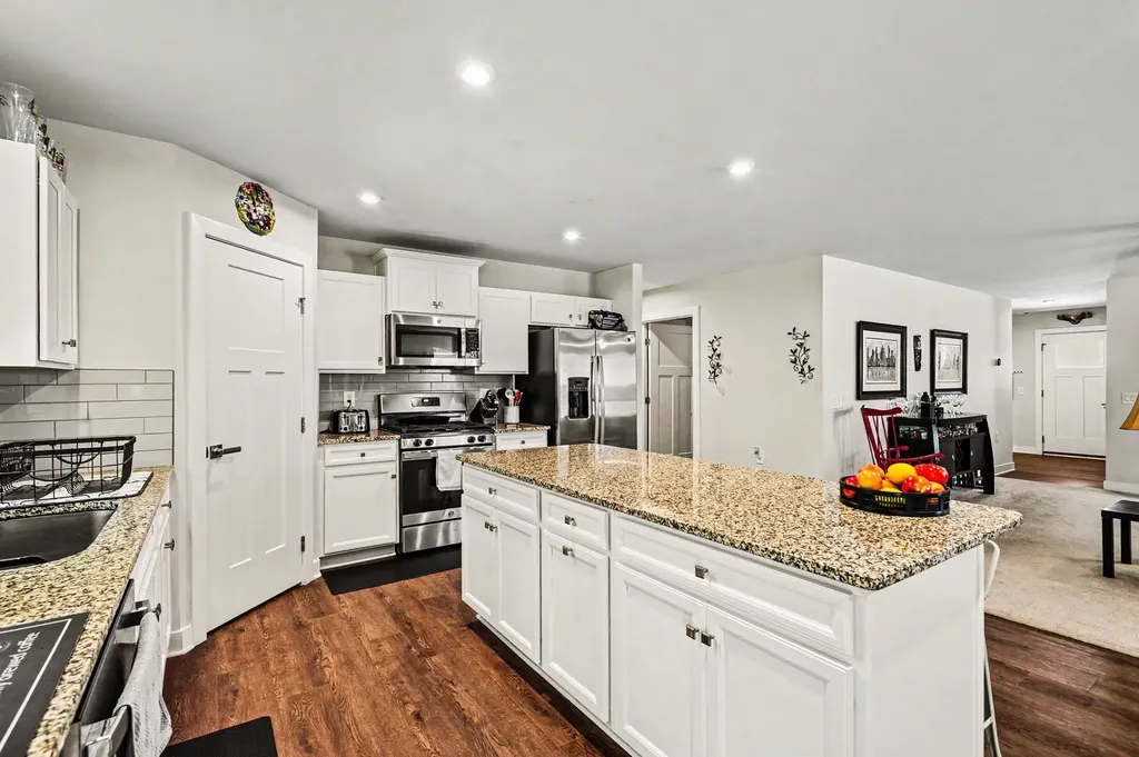 337 Carothers Way White House TN 37188