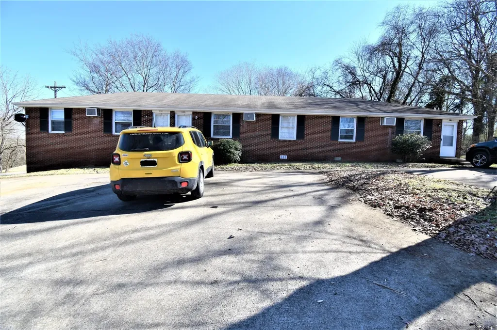 132 A Street Clarksville TN 37042