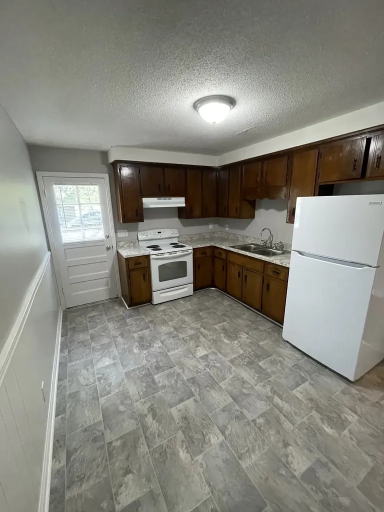 132 A Street Clarksville TN 37042