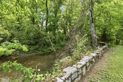 2540 Carl Fox Road Cornersville TN 37047