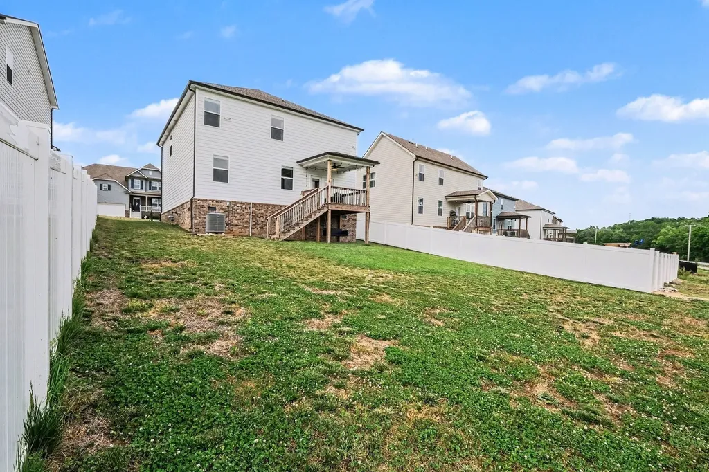 139 Millbrook Dr, E Spring Hill TN 37174