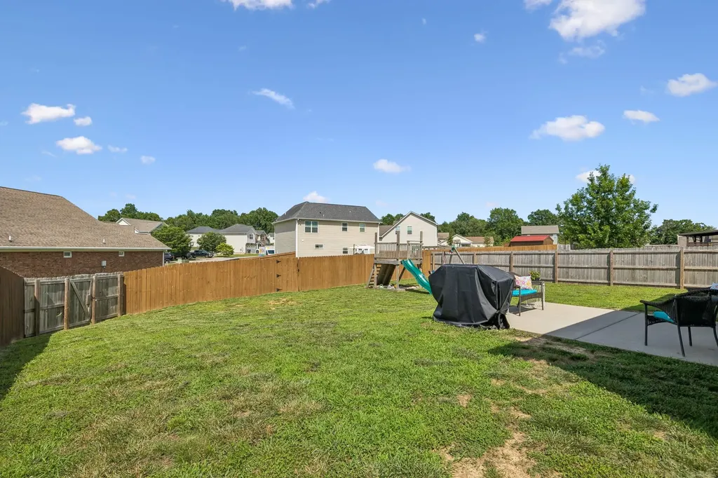 610 Whirlaway Drive Burns TN 37029