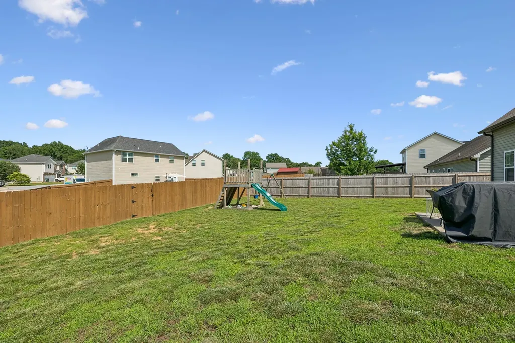610 Whirlaway Drive Burns TN 37029