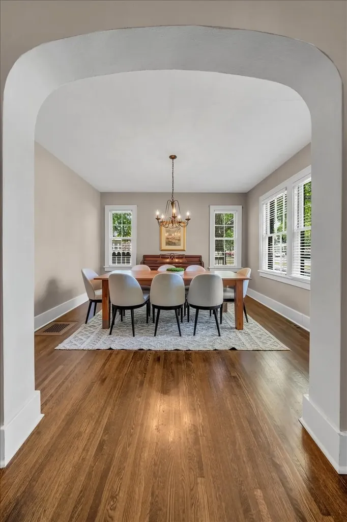 115 Cherokee Road Nashville TN 37205