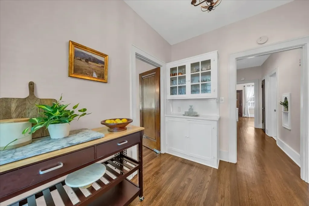 115 Cherokee Road Nashville TN 37205