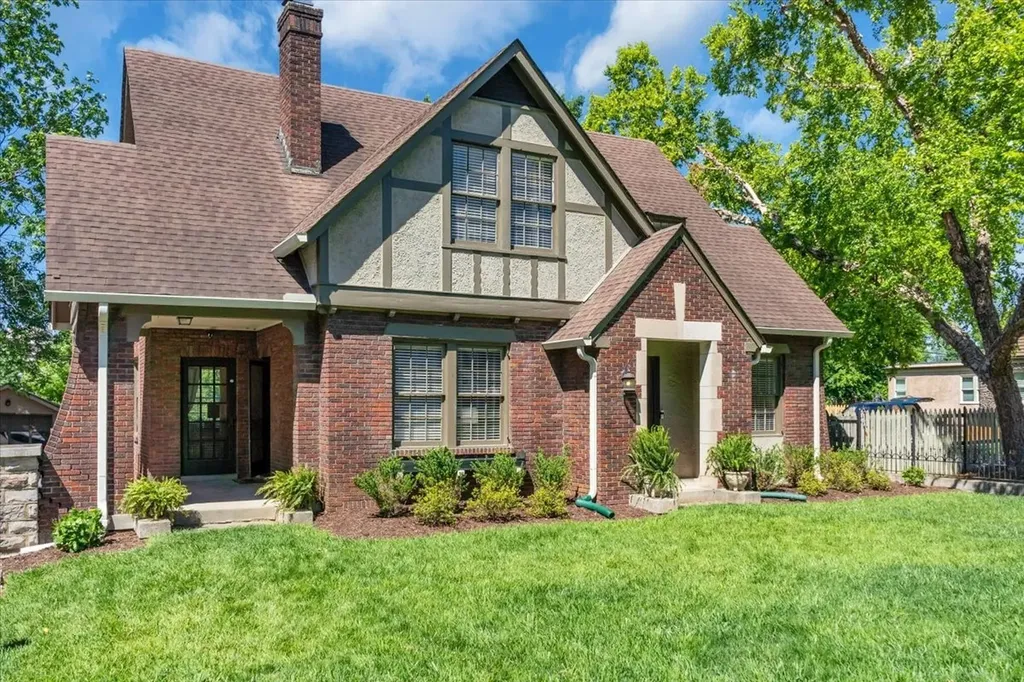 115 Cherokee Road Nashville TN 37205