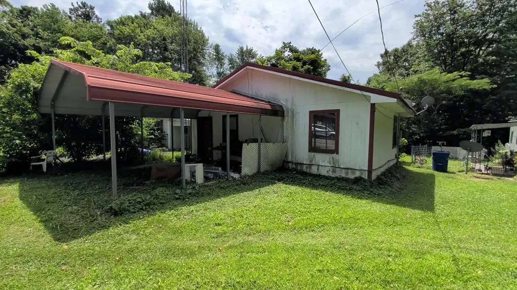 Dresden TN, 161 Cooper Road